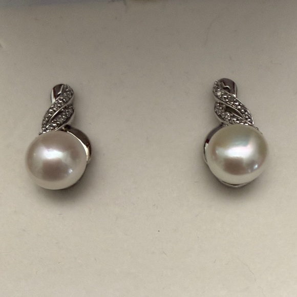 CULTURED PEARL DIAMOND EARRINGS Diamond Swirl Set
